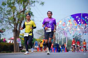 BIB: 4691
                            <button type="button" onclick="openModal(10093891)" class="btn btn-primary btn-sm float-right btn-popup" data-toggle="modal" data-target=".modal-high-quality">
                        <i class="fas fa-shopping-cart"></i> Add to Cart
                    </button>
                                            <button type="button" onclick="isThisMe(10093891, true)" class="btn btn-success btn-sm float-right btn-popup btn-isme hidden" data-toggle="tooltip" data-placement="bottom" title="นี่คือรูปของคุณใช่ไหม คลิกที่นี่เพื่อเอาเข้าอัลบั้ม">
                        <i class="fas fa-plus"></i> Add to album
                    </button>
                    <button type="button" onclick="isThisMe(10093891, false)" class="btn btn-warning btn-sm float-right btn-popup btn-isnotme hidden">
                        <i class="fas fa-ban"></i> Remove from album
                    </button>